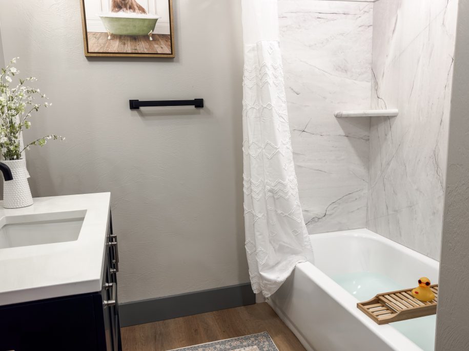 Spa like bathroom in Airbnb