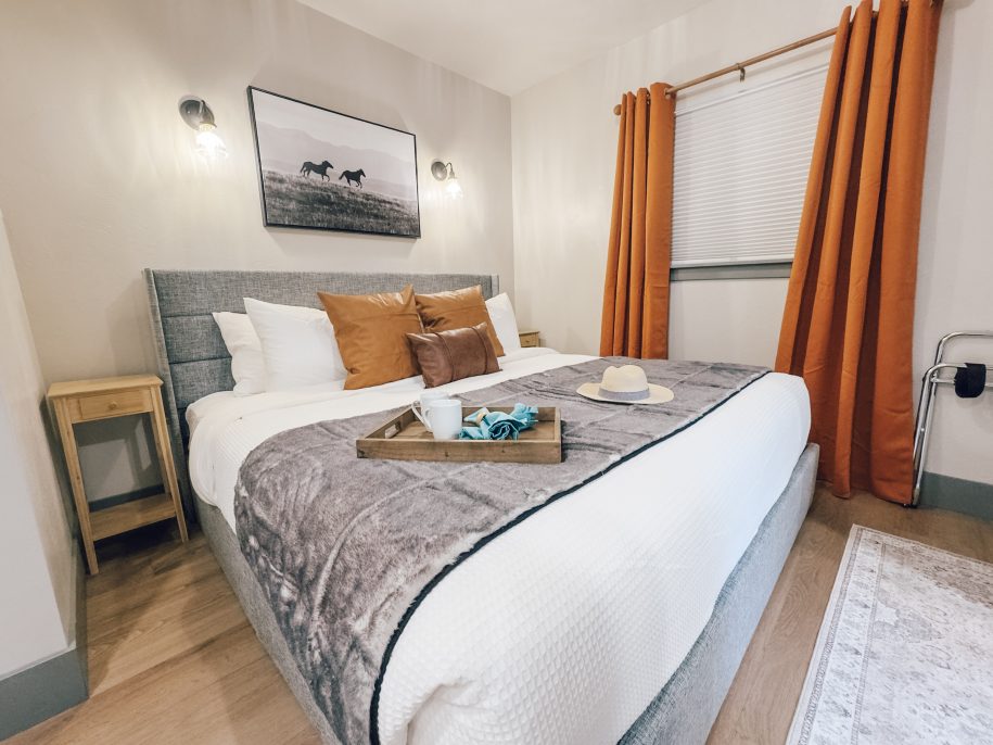 Master bedroom in GNP Airbnb