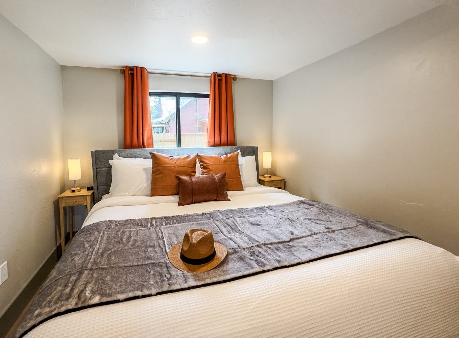 King sized bed GNP