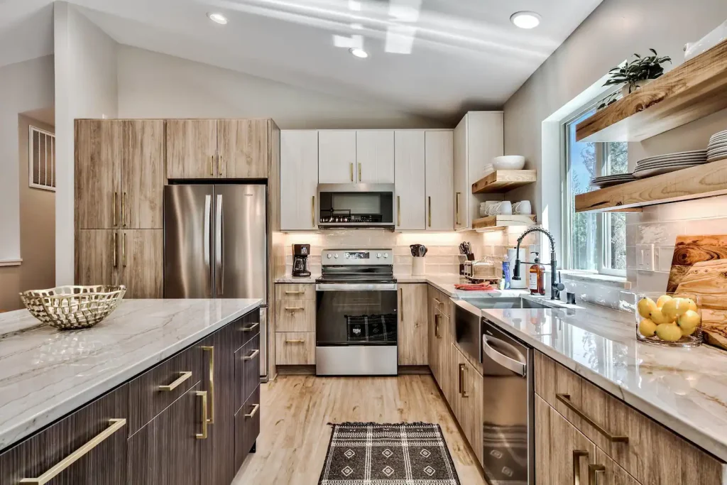 Emerald Bay Cabins Kitchen